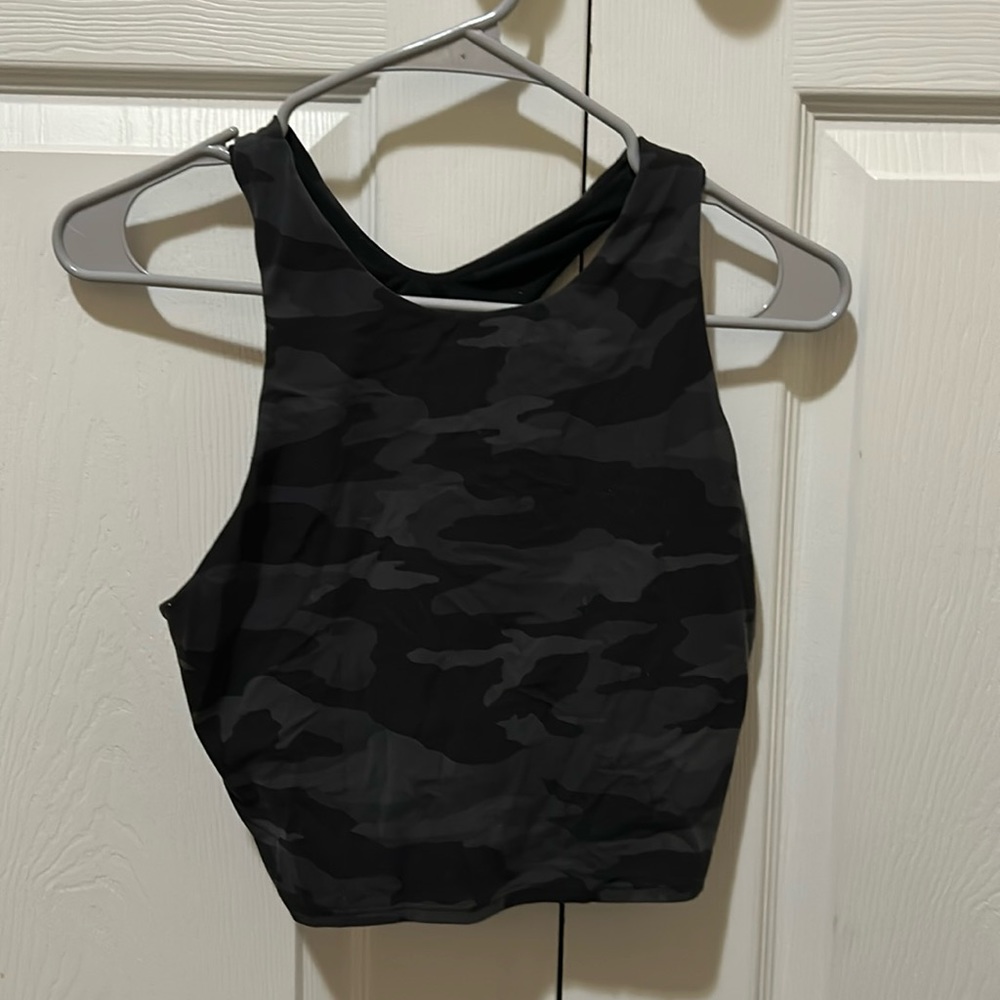 athleta conscious crop